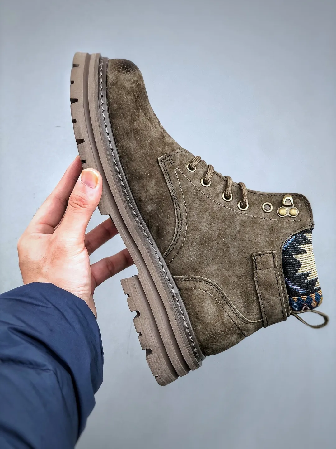 Pick up locally 💰 520, support in-store Timberland/Timberland classic 25ss new low top (plus velvet) Classic re-engineering New upgrade Guangdong factory quality Original box original packaging The fabric is made of Italian 🇮🇹 top frosted mesh with anti-odor and anti-corrosion genuine leather latex insoles to give you a perfect wearing experience High quality and durable, a must-have for sportsmen Specially designed to not look handsome High-quality and first-class foot feel Exclusive supply Official item number: TB23066 Size: 39 40 41 42 43 44